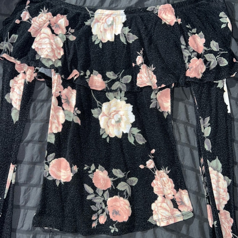 Heart & Hips Black Floral Off-Shoulder Top